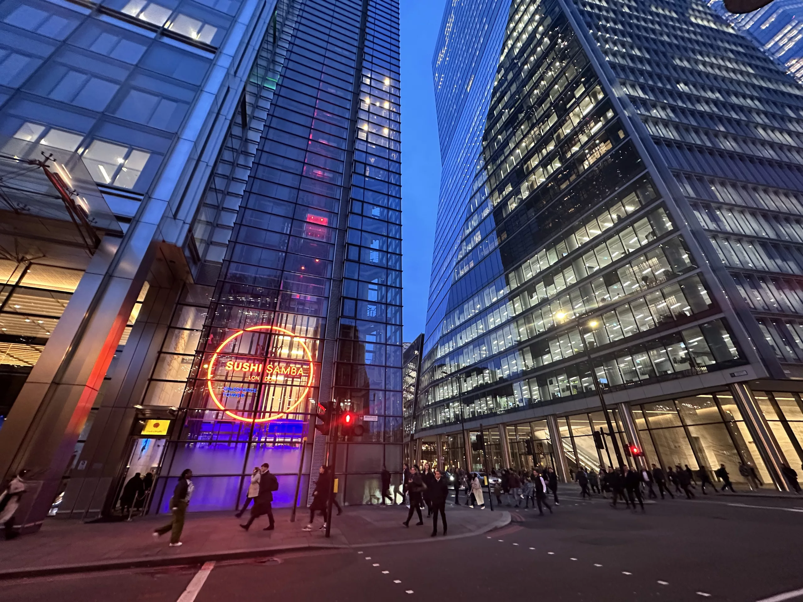 SUSHISAMBA LONDON | Bespoke illuminated signage | The Light Lab