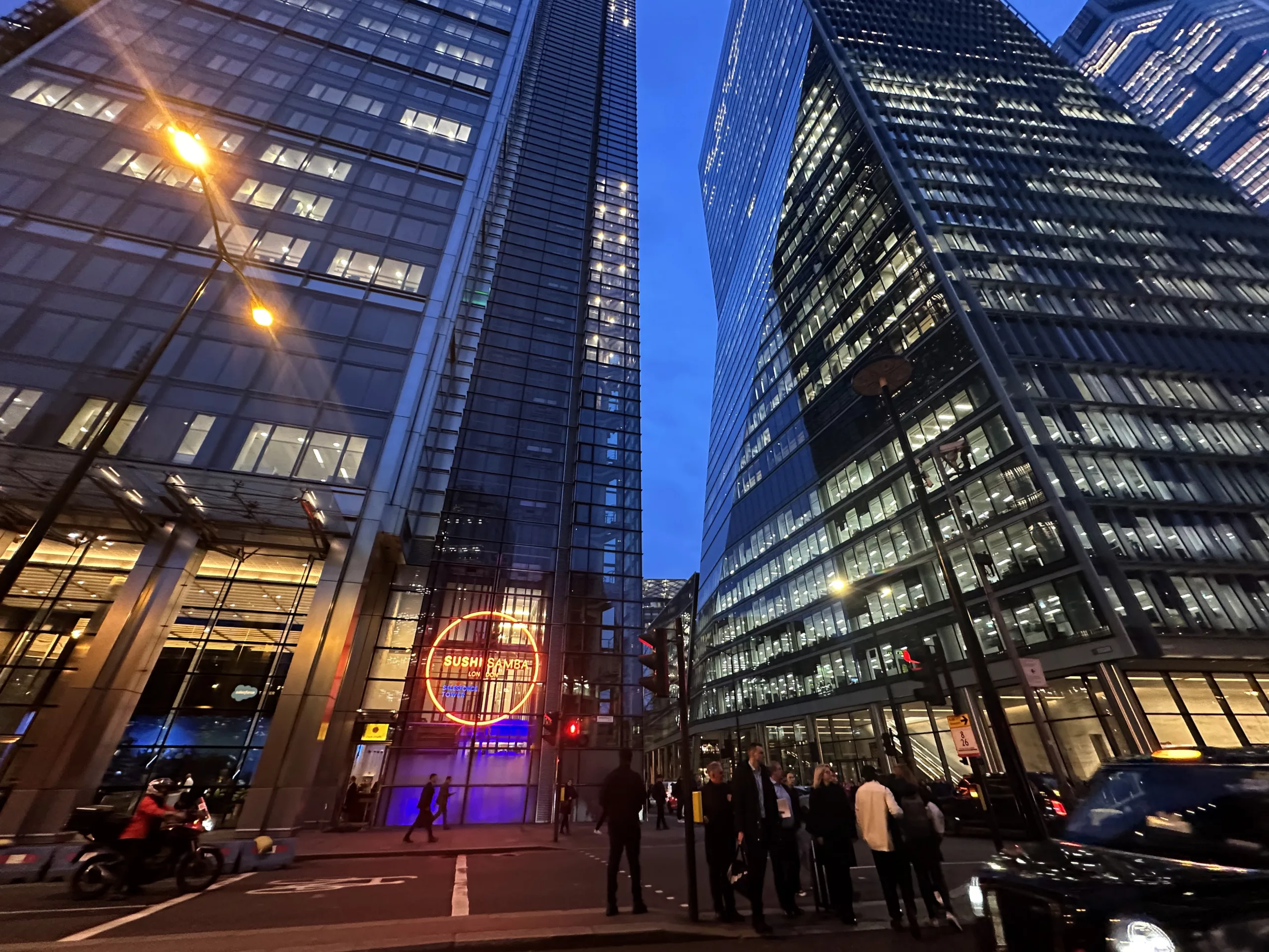 SUSHISAMBA LONDON | Bespoke illuminated signage | The Light Lab