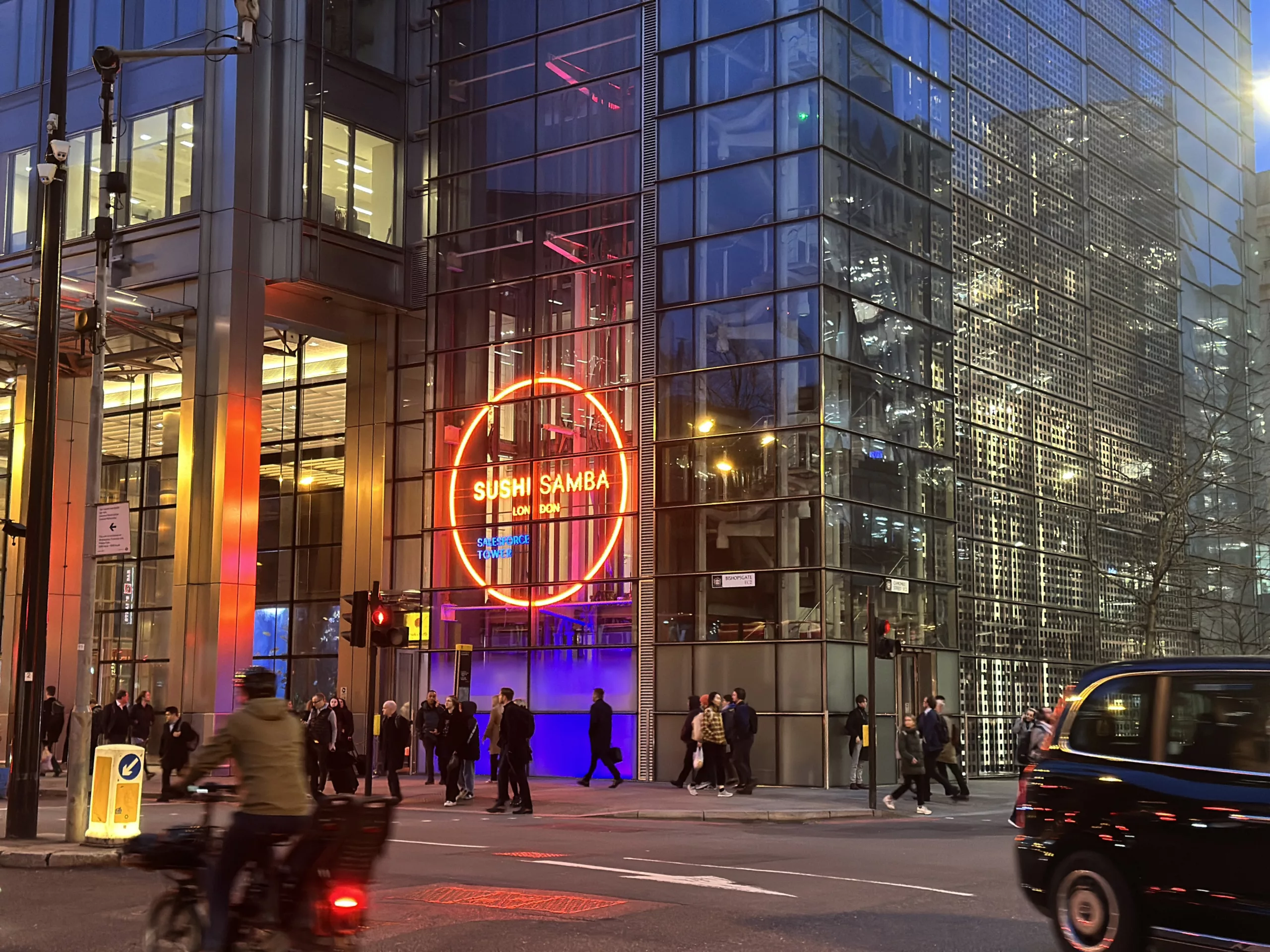 SUSHISAMBA LONDON | Bespoke illuminated signage | The Light Lab