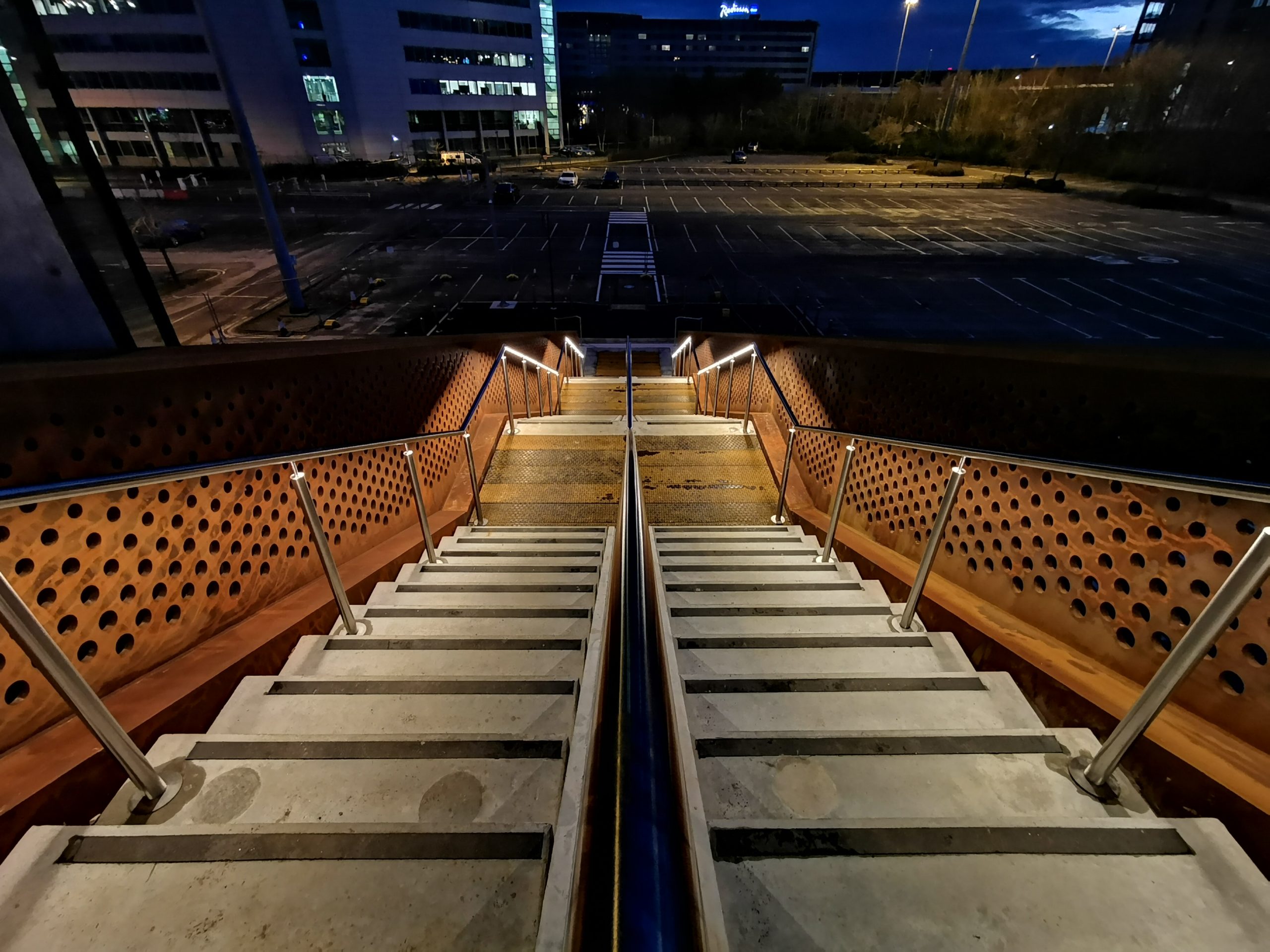 manchester airport bridge glowrail & glowline