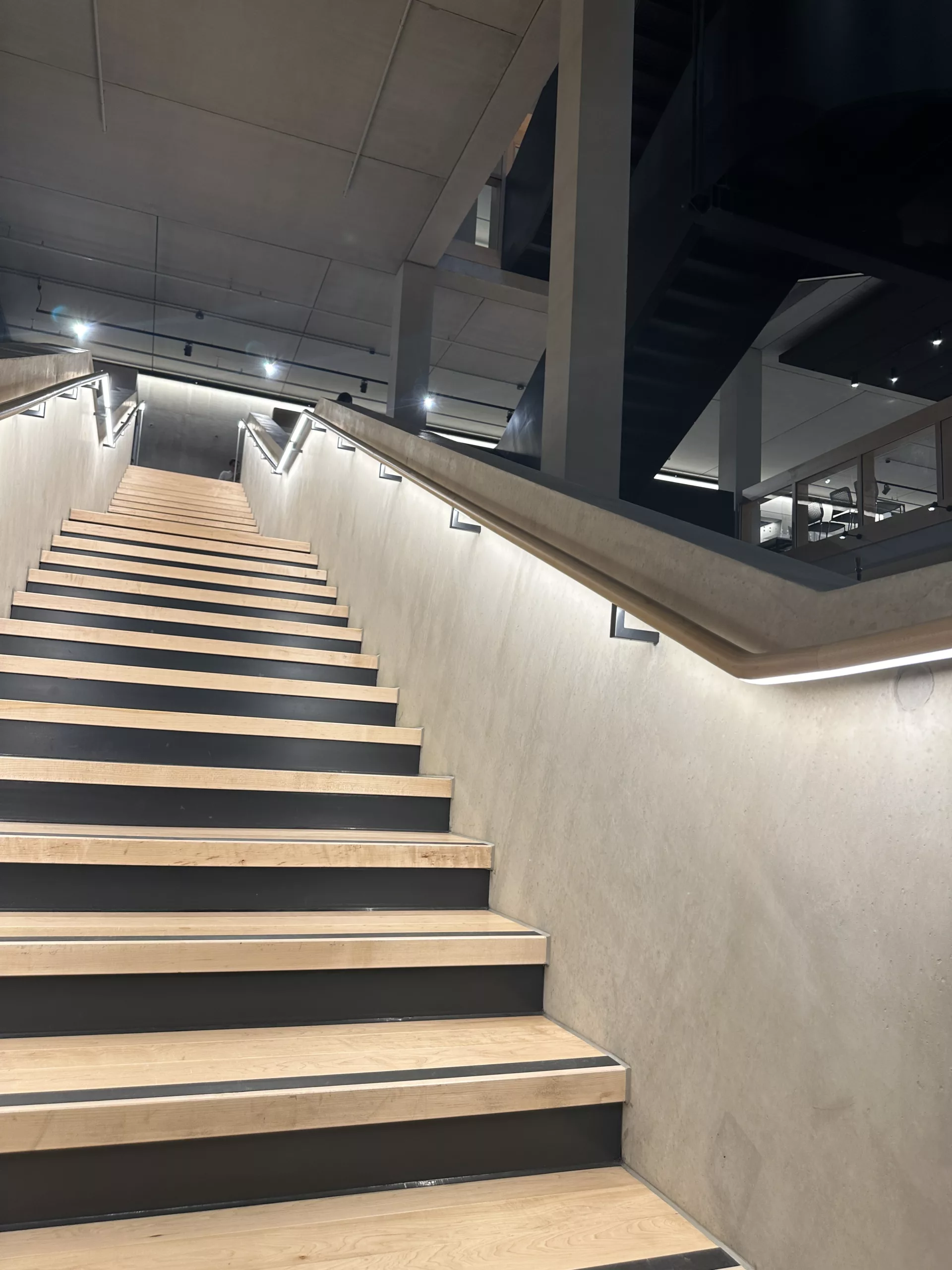 London College of Fashion, Stratford Waterfront | bespoke timber LED handrail | The Light Lab