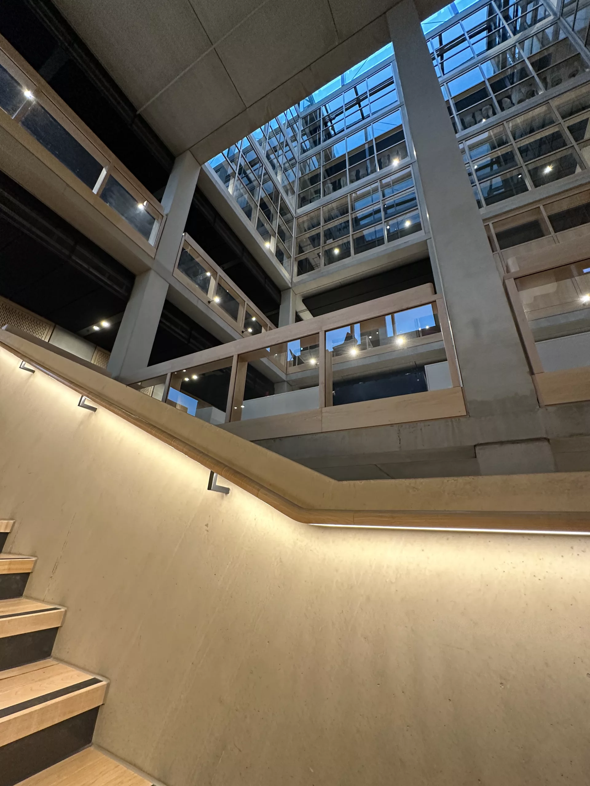 London College of Fashion, Stratford Waterfront | bespoke timber LED handrail | The Light Lab