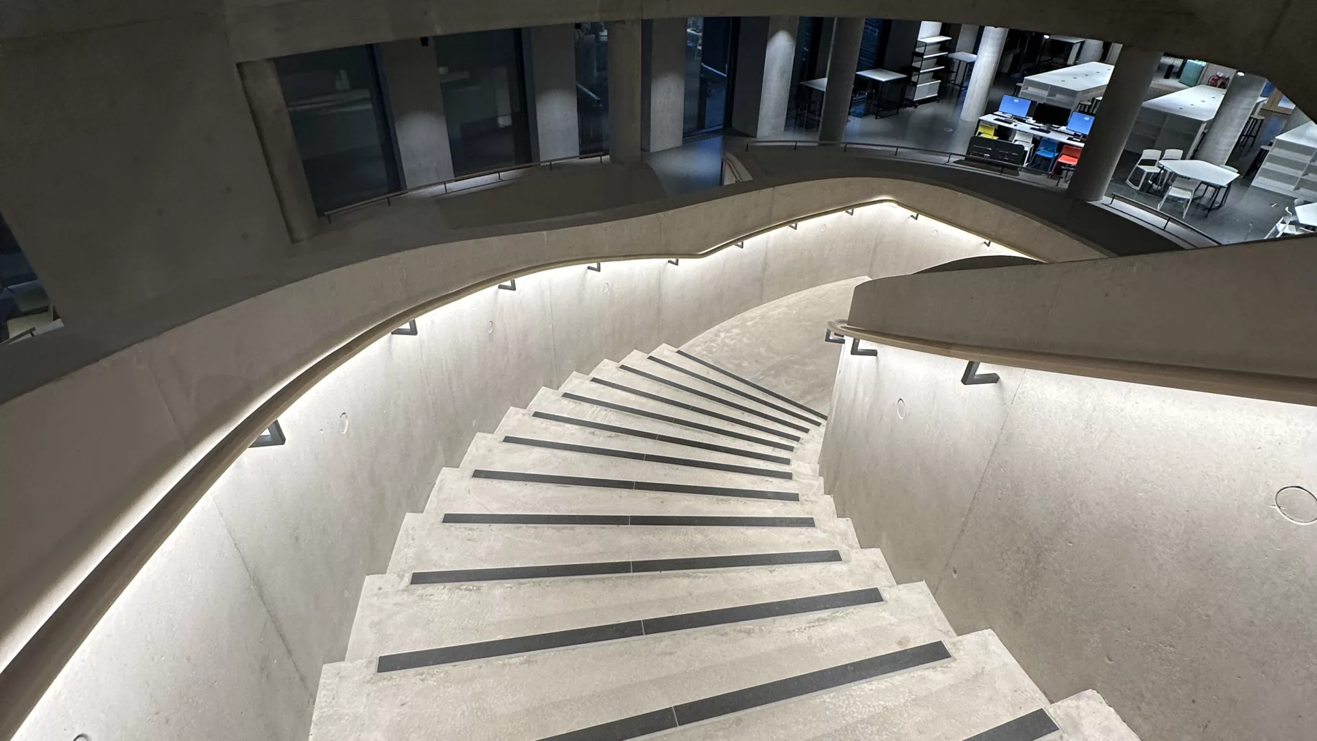 London college of fashion, UAL stratford | Bespoke LED timber handrail | the light lab