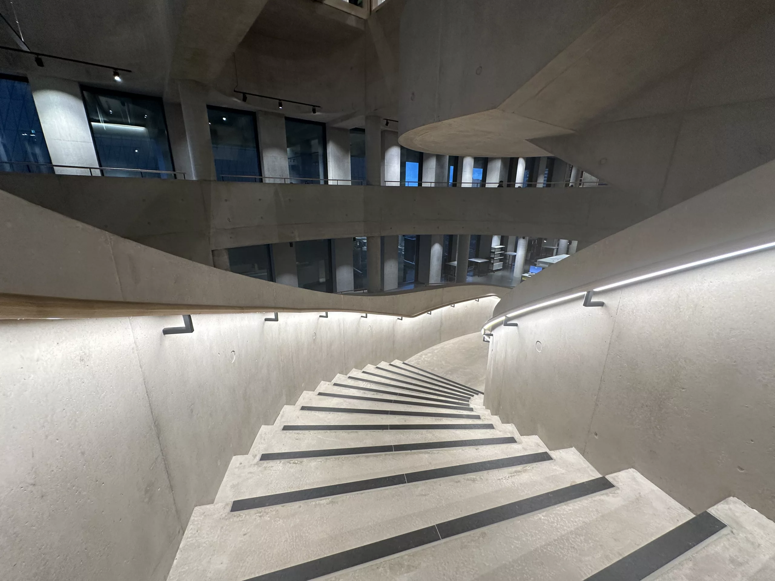 London College of Fashion, Stratford Waterfront | bespoke timber LED handrail | The Light Lab