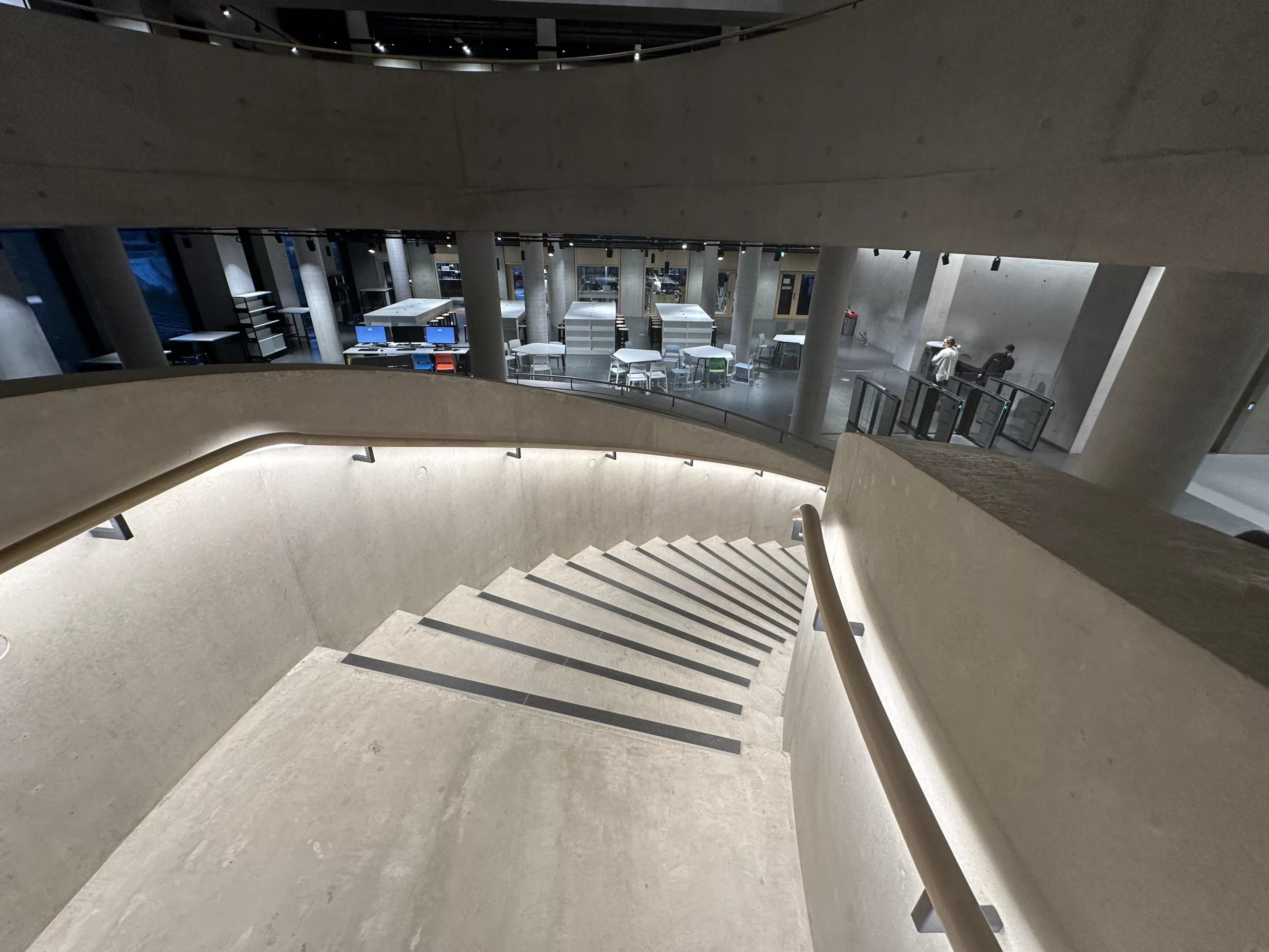 London College of Fashion, Stratford Waterfront | bespoke timber LED handrail | The Light Lab