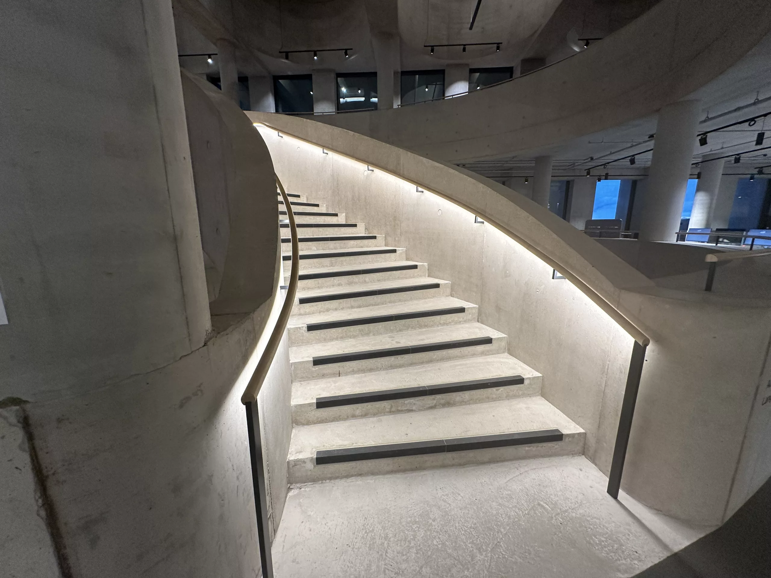 London College of Fashion, Stratford Waterfront | bespoke timber LED handrail | The Light Lab