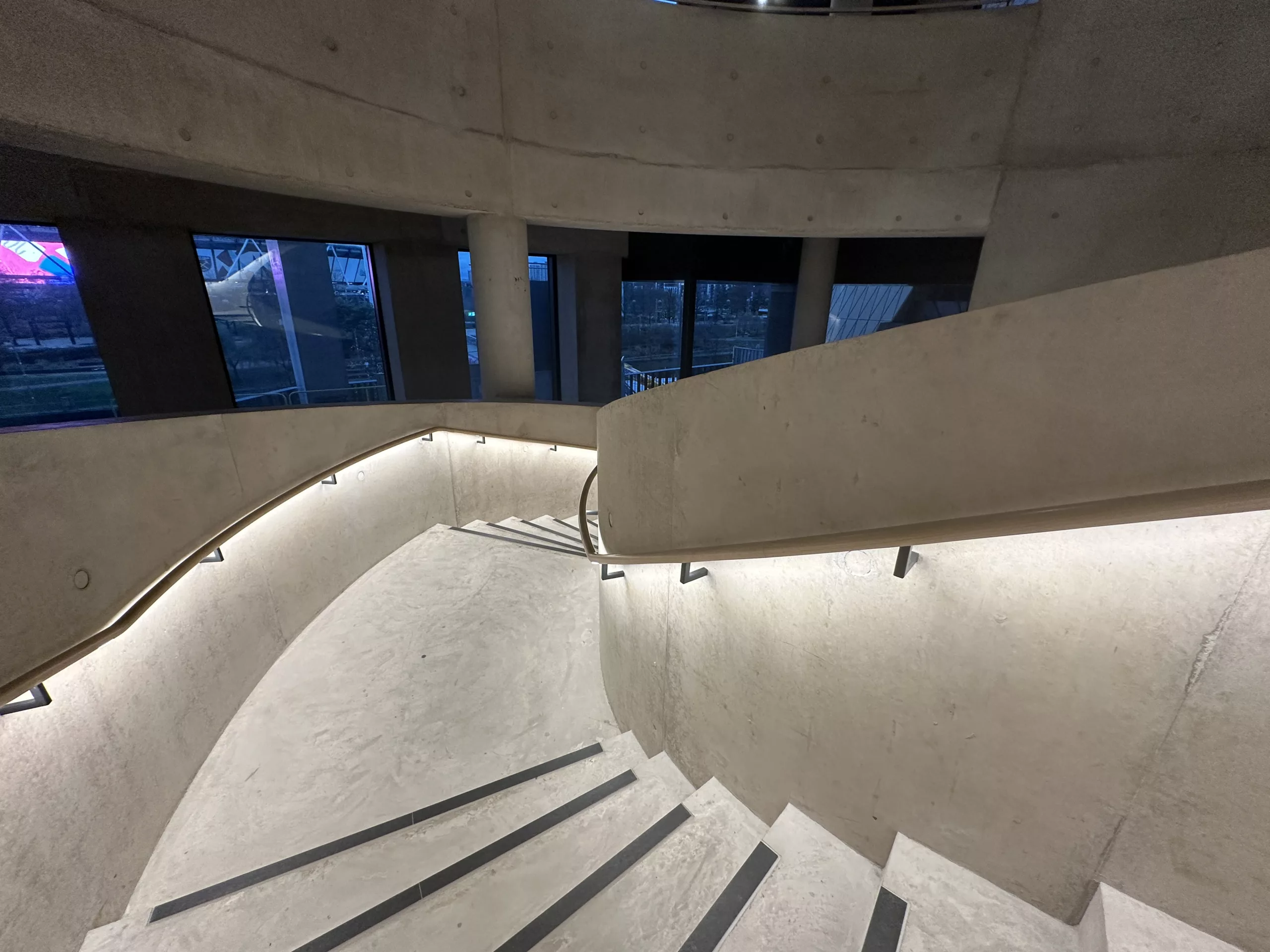 London College of Fashion, Stratford Waterfront | bespoke timber LED handrail | The Light Lab