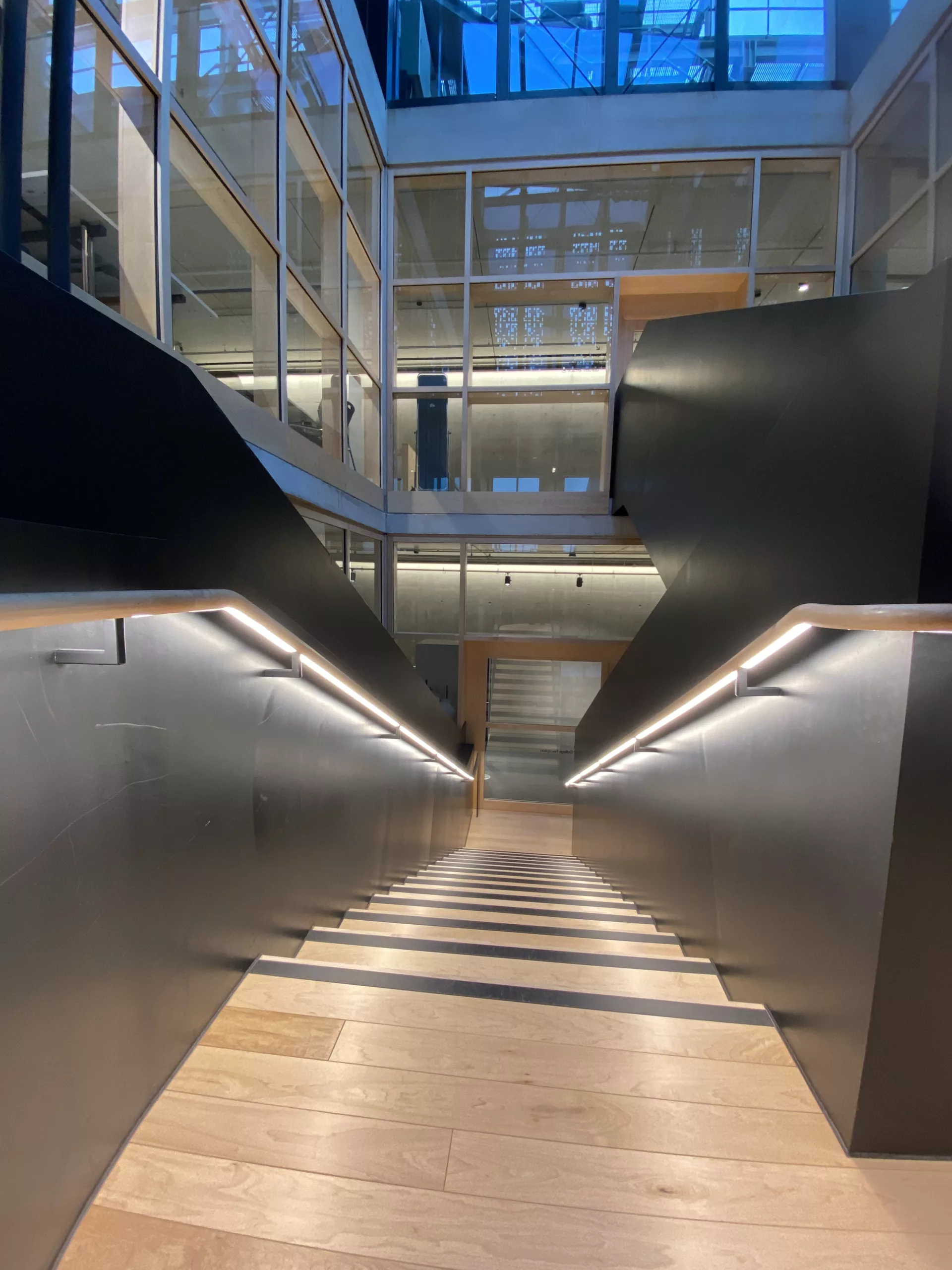 London College of Fashion, Stratford Waterfront | bespoke timber LED handrail | The Light Lab