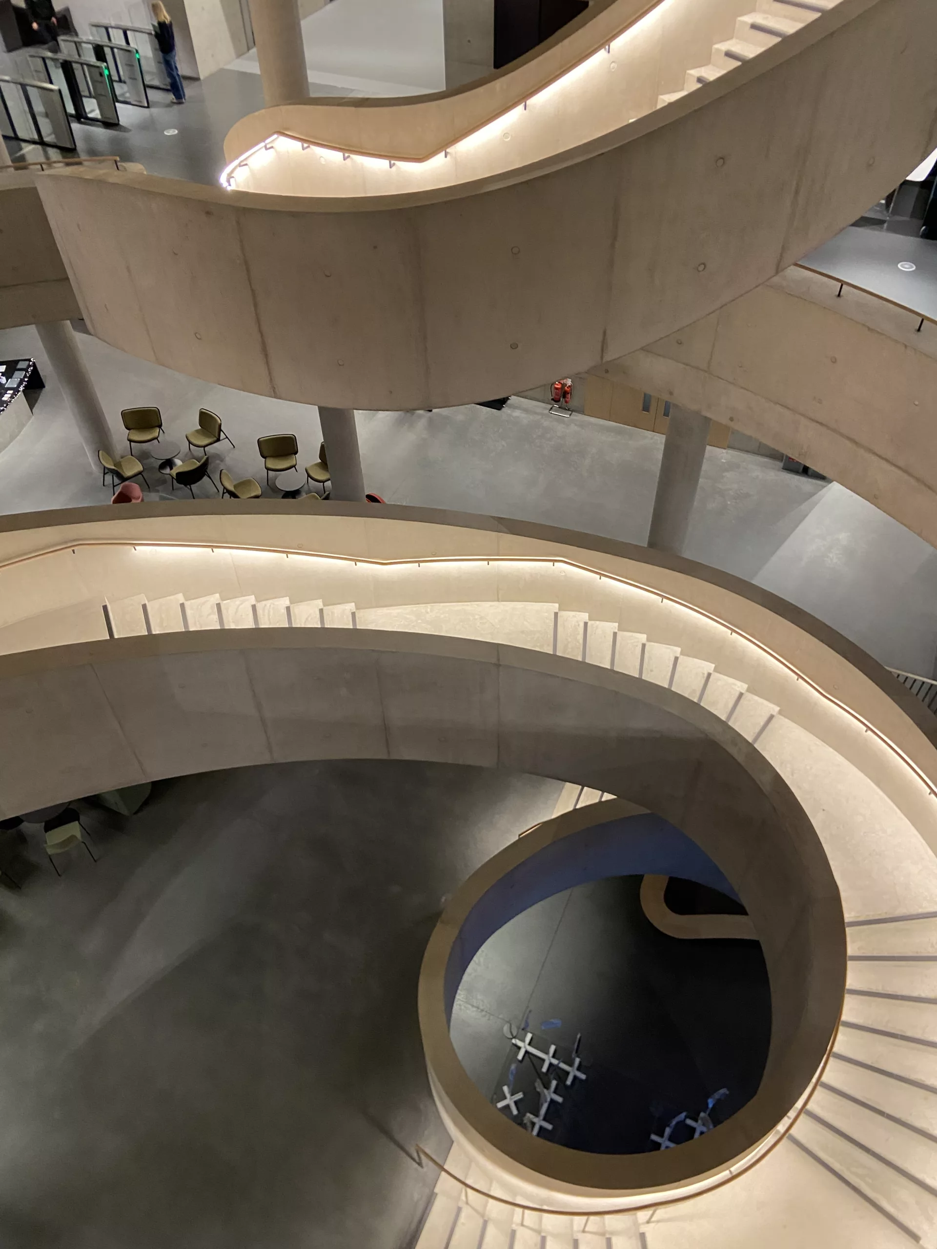 London College of Fashion, Stratford Waterfront | bespoke timber LED handrail | The Light Lab