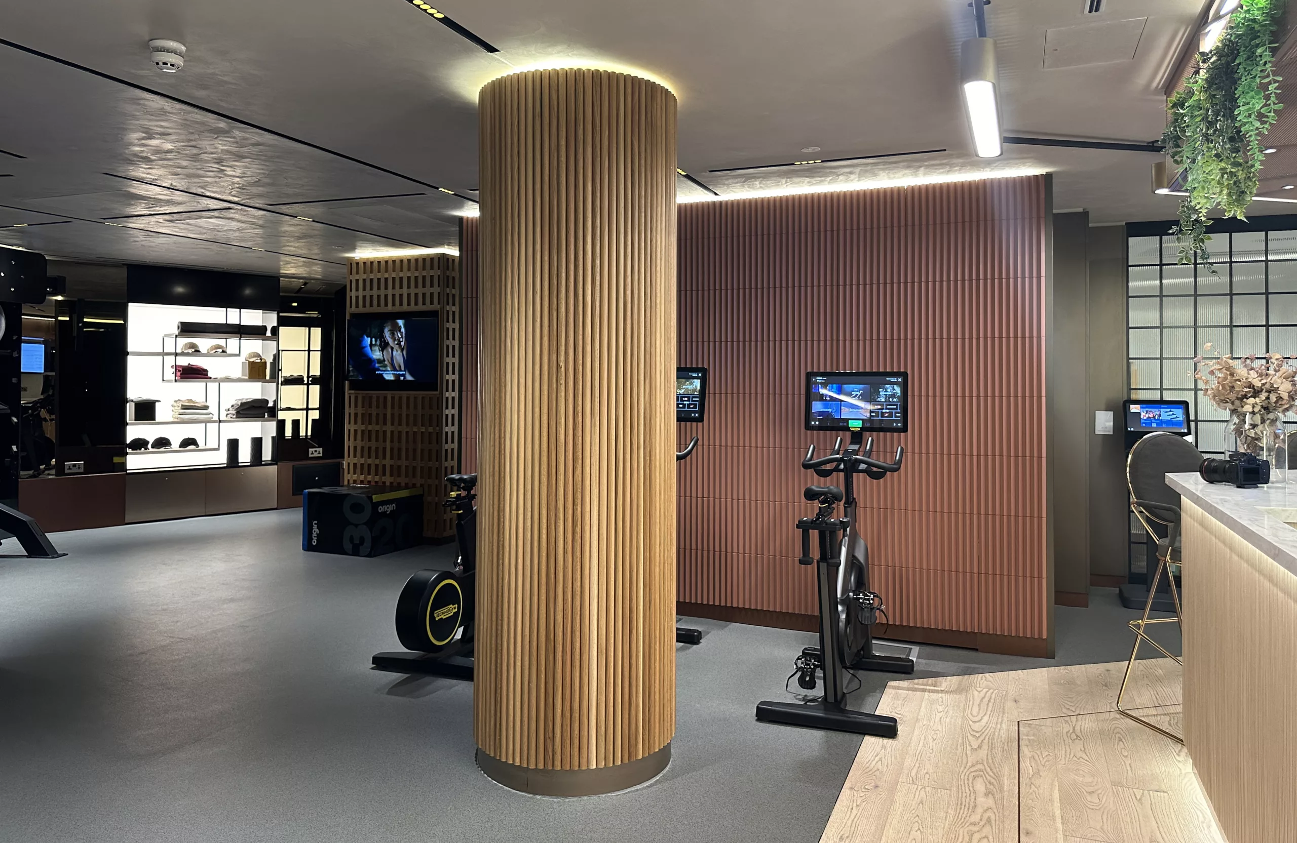 Kings Street Townhouse | The Light lab | Bespoke LED trimless panels | Gym lighting | Glowpanel