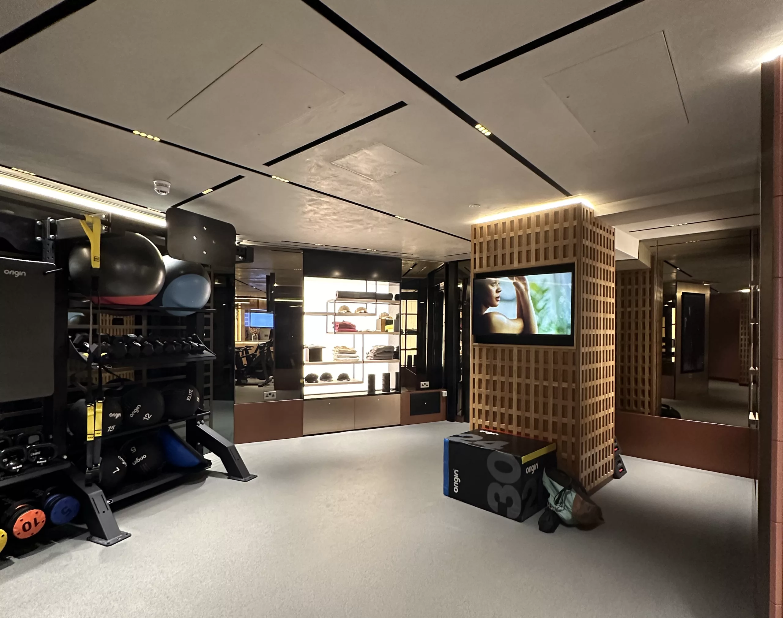 Kings Street Townhouse | The Light lab | Bespoke LED trimless panels | Gym lighting | Glowpanel