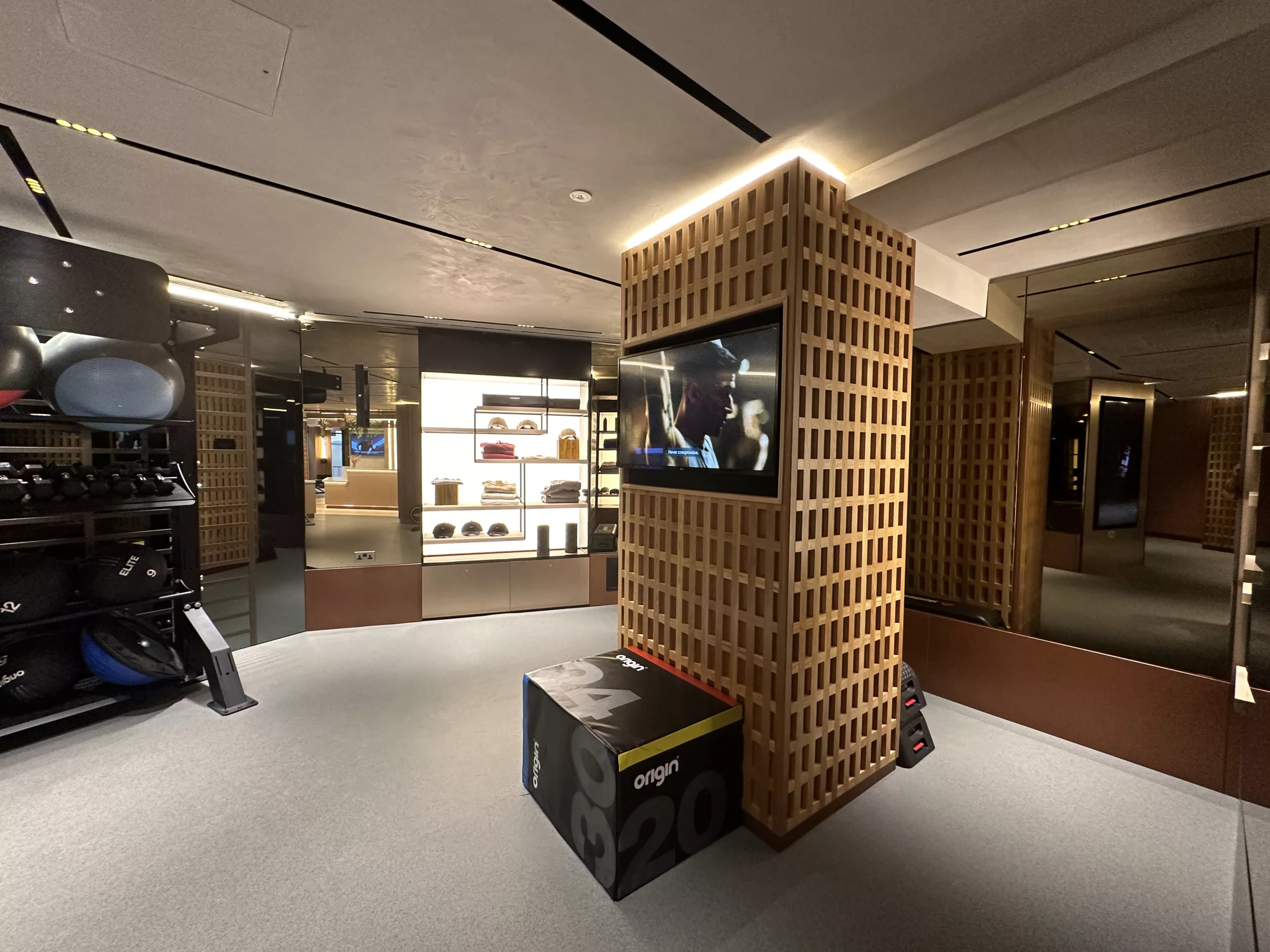 Kings Street Townhouse | The Light lab | Bespoke LED trimless panels | Gym lighting | Glowpanel