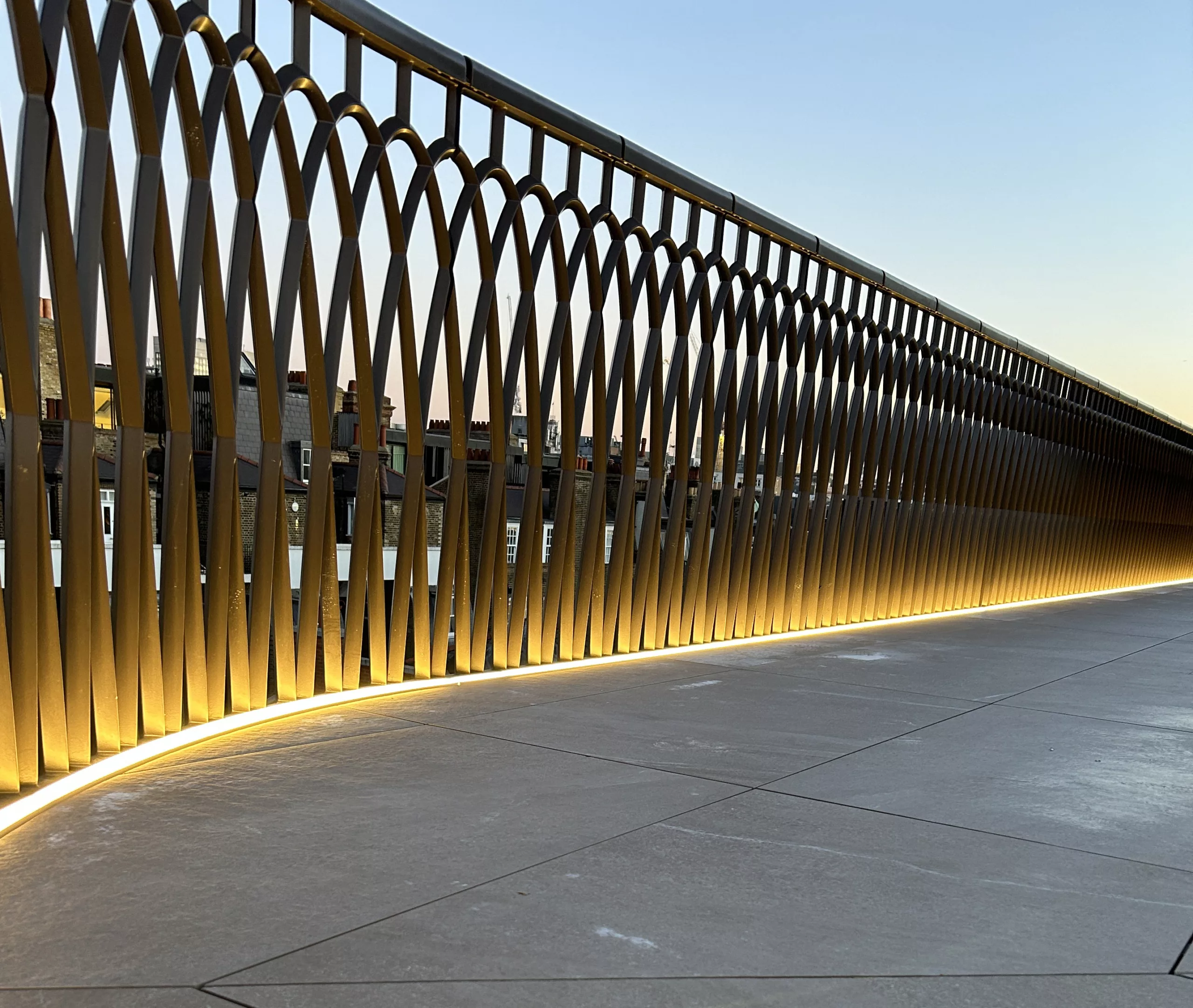 MOXON ST | custom linear & curved LED lighting - Glowline | The light lab