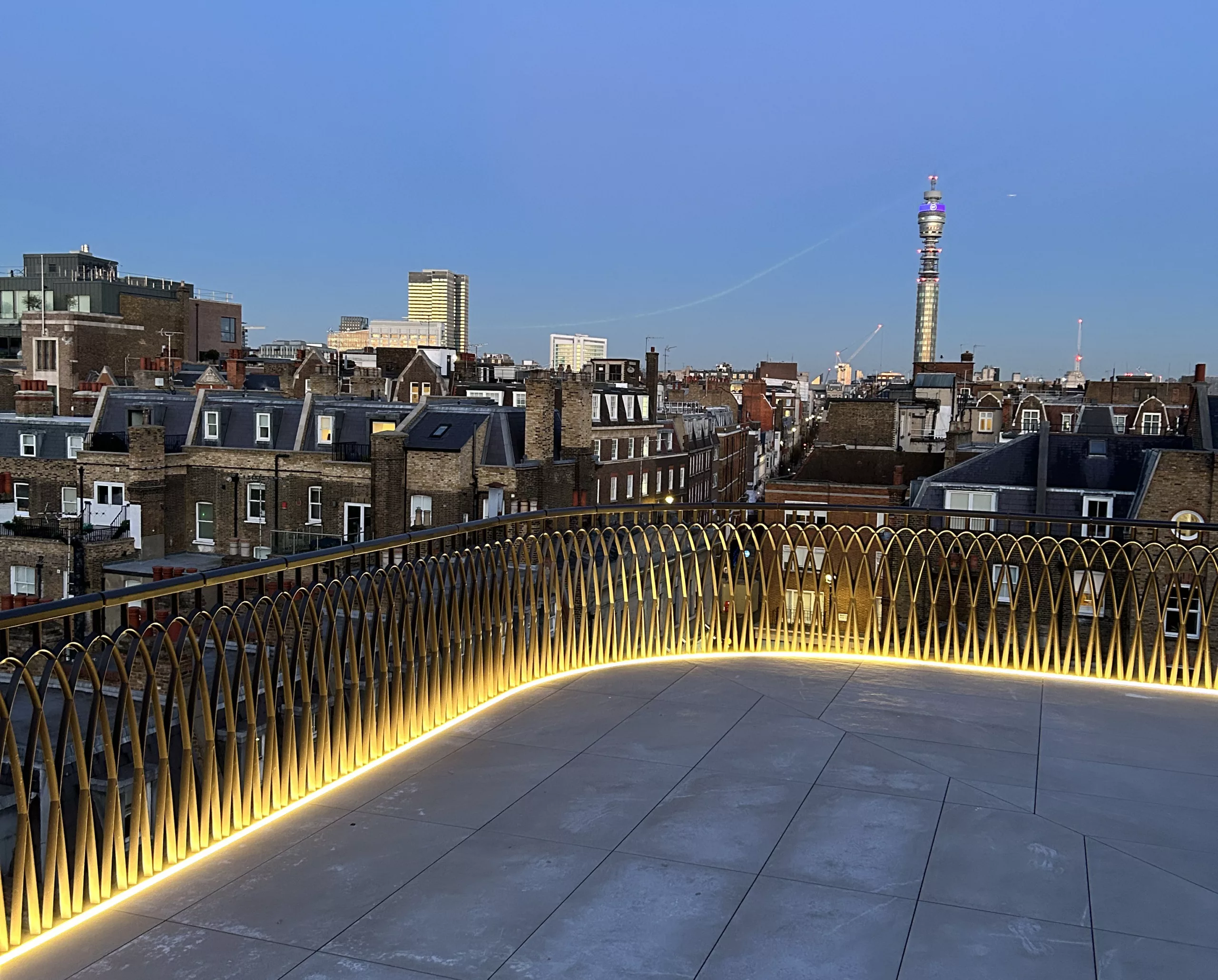 concord london | custom linear & curved LED lighting - Glowline | The light lab