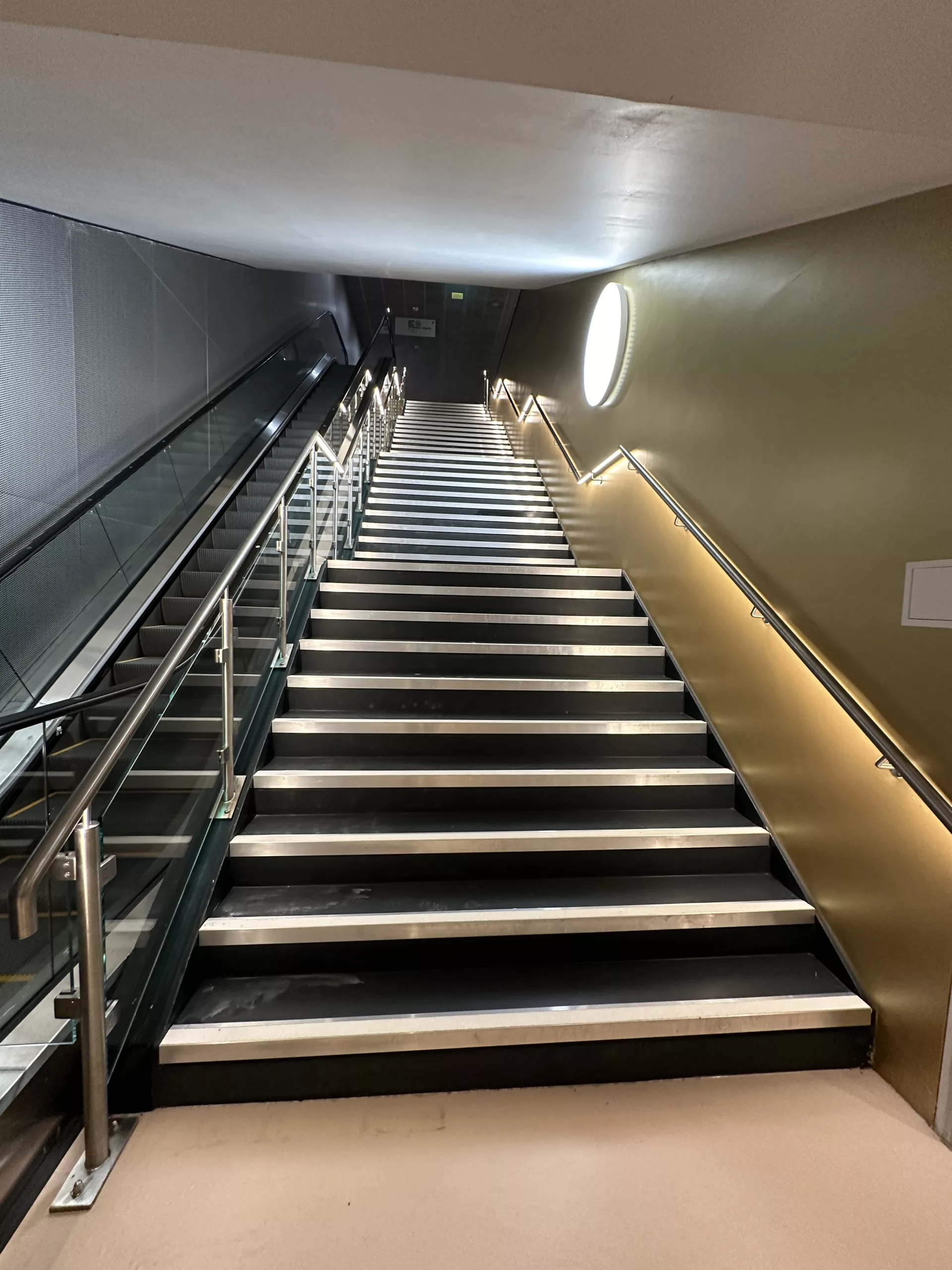 Aviva, Manchester | The Light Lab | Bespoke LED handrail