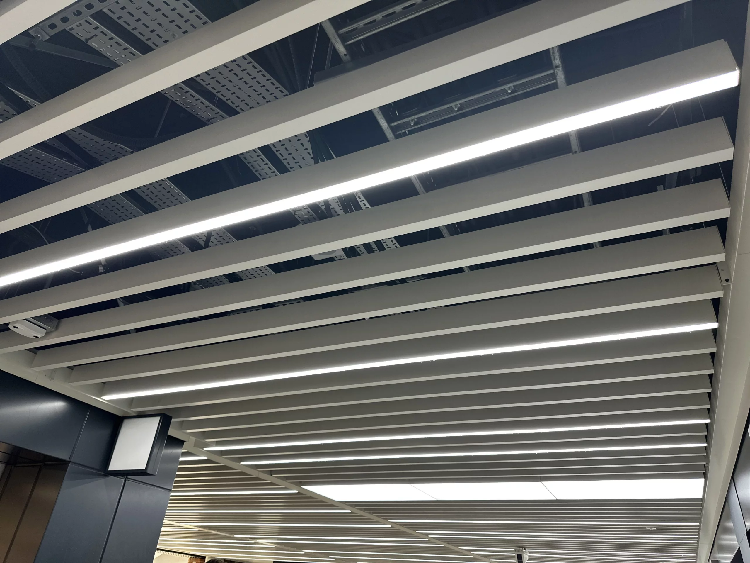 Liverpool Street, Broadgate Link, Glowpanel, LED ceiling panels, the Light Lab, bespoke lighting