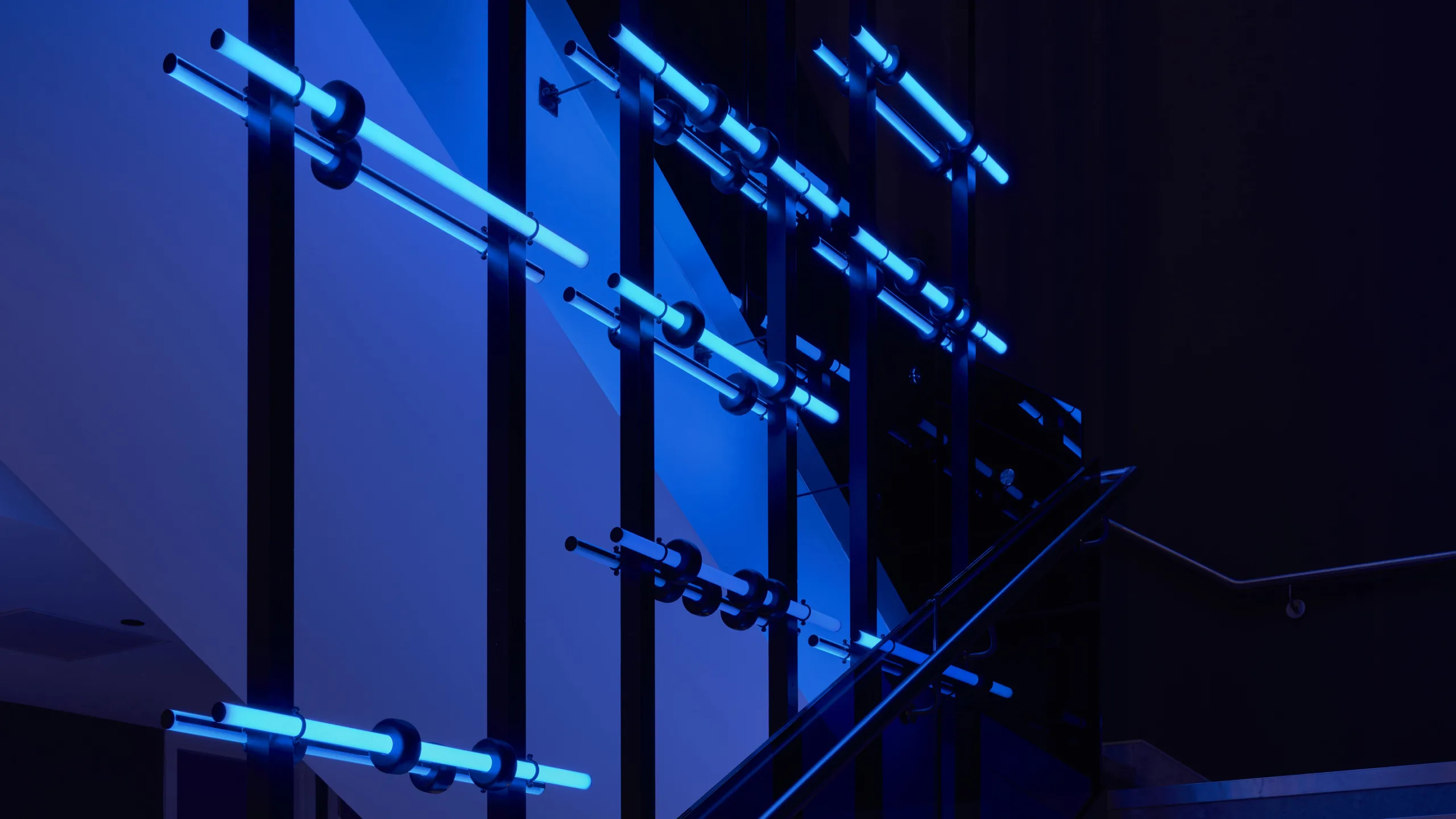 Radius, arden square, Bespoke light feature, Artin. The Light Lab , Bespoke lighting manufacturer