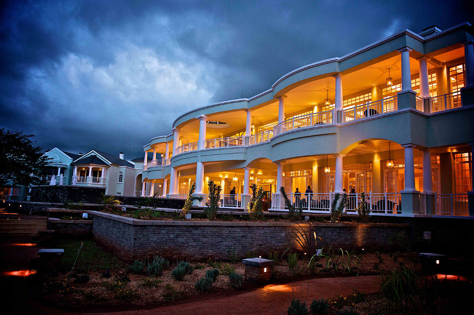 Hemingways hotel exterior