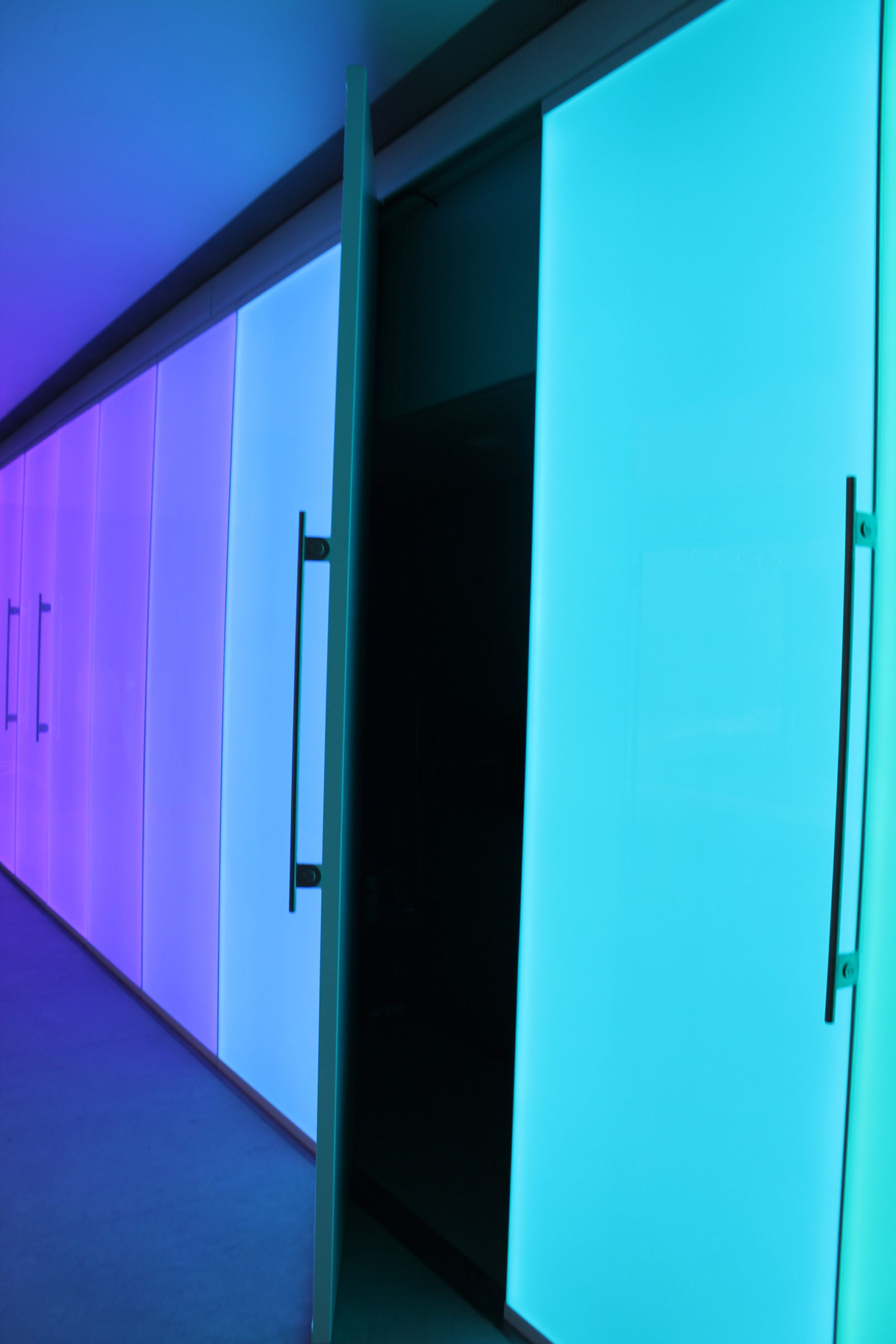 Bespoke swimming pool lighting | private residential lighting | the light lab