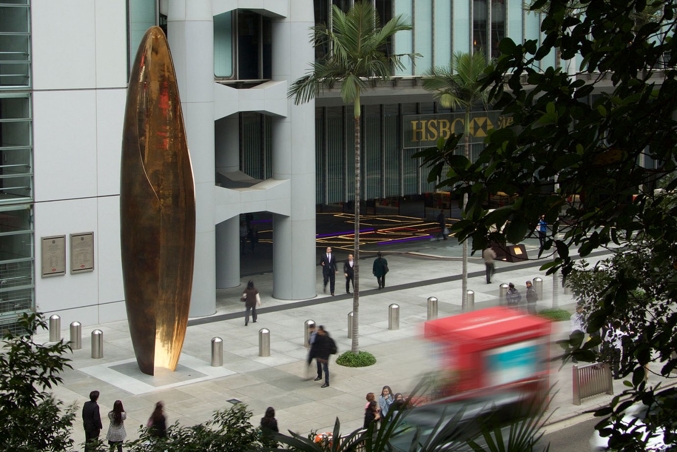 hsbc hong kong scupture grain of rice