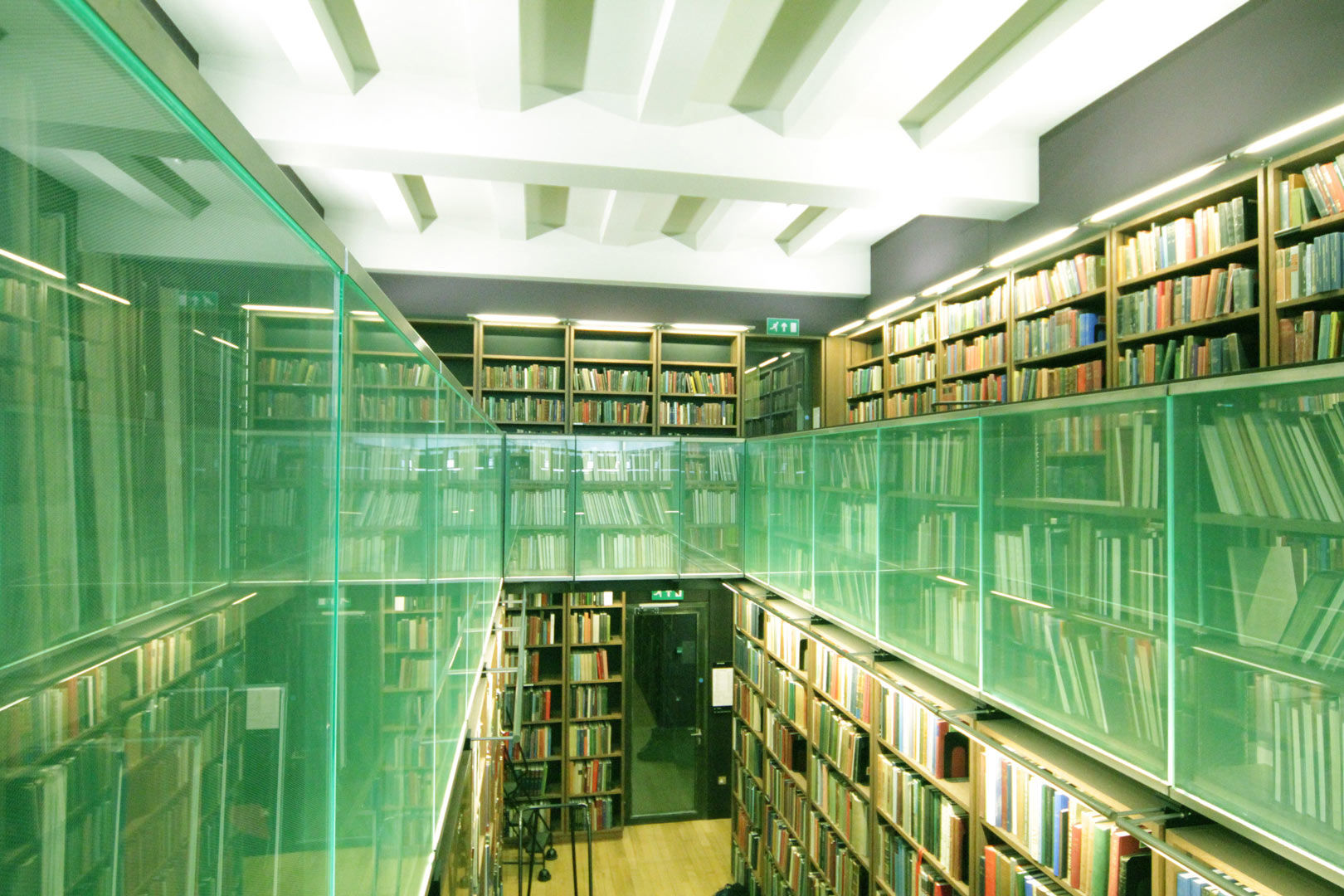 specialist lighting the london library lightlab 4